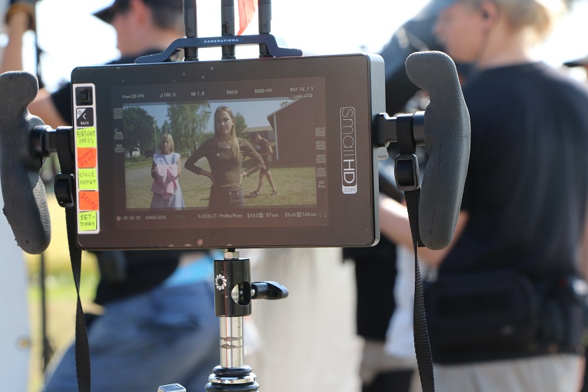 kevyttä yläpilveä 1