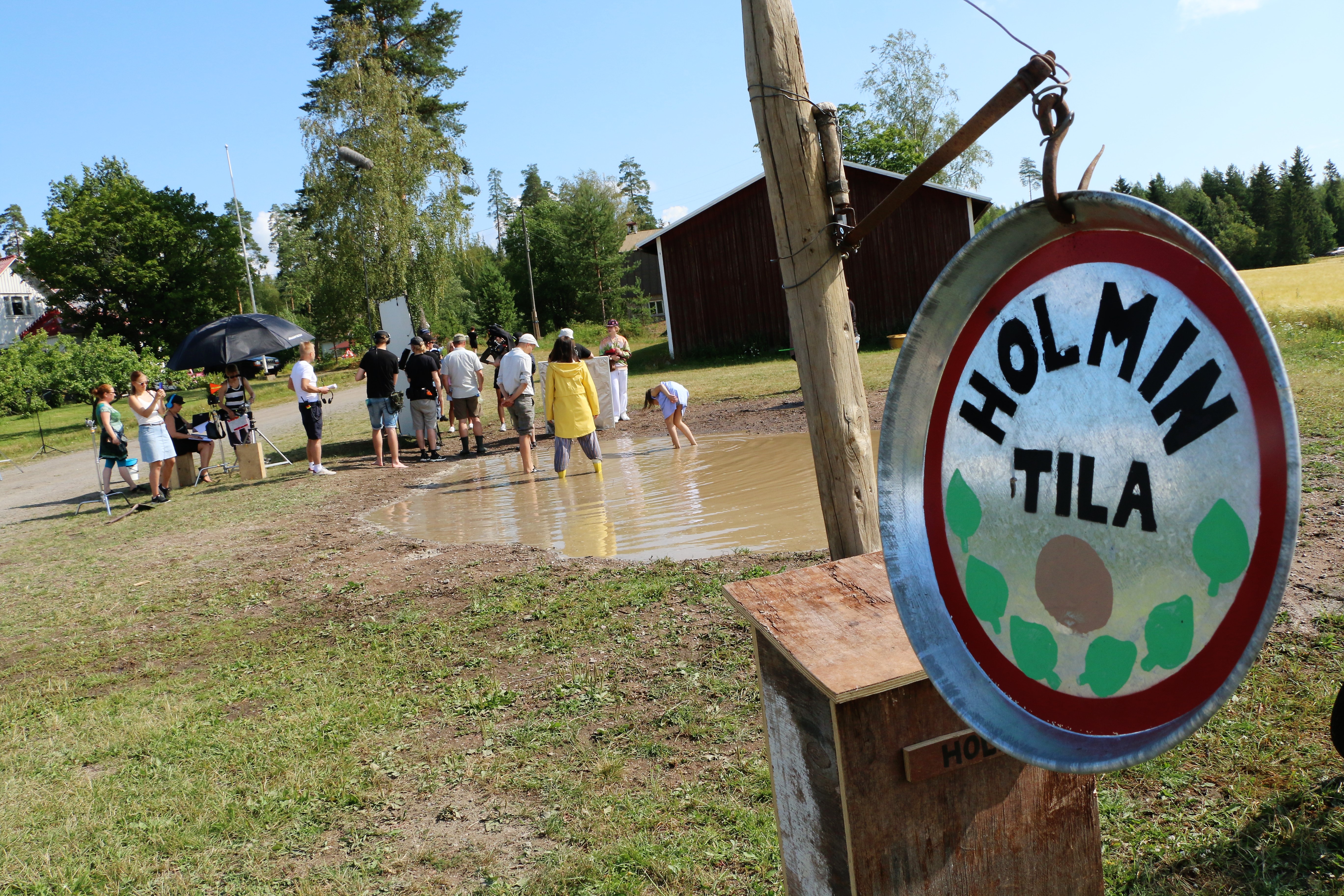 kevyttä yläpilveä 2