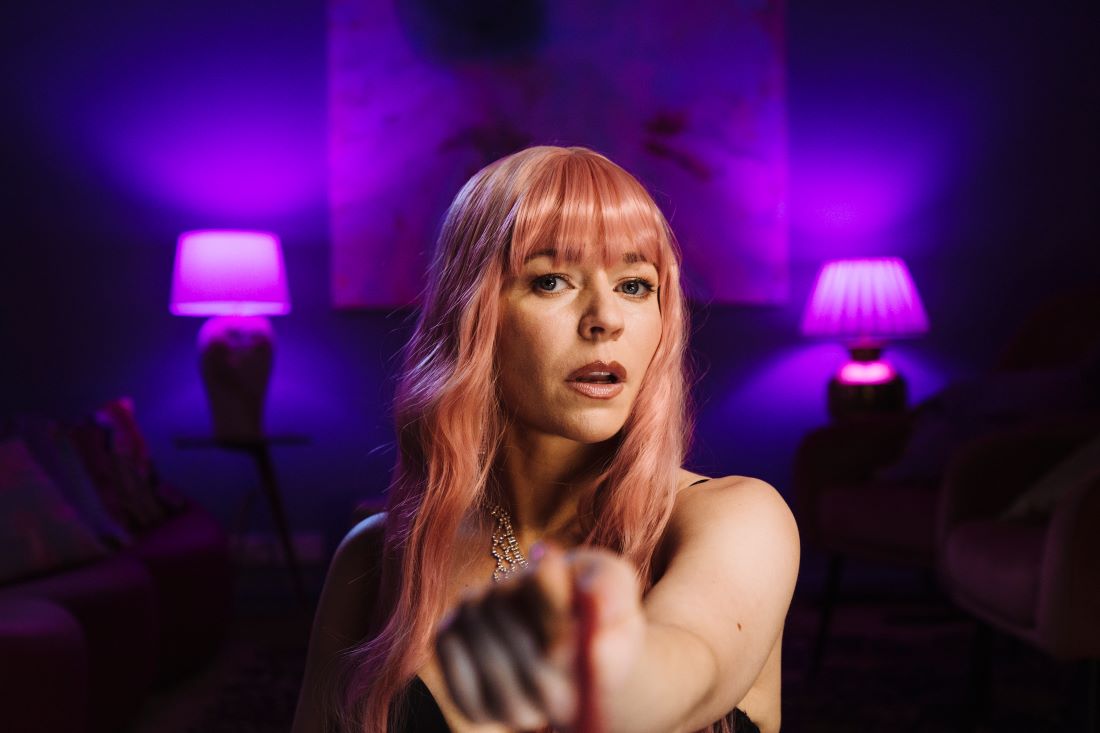 Paula Vesala Opetteli Seksikk n Dominan Roolia Varten Erikoistaidon paula-vesala-opetteli-seksikk-n-dominan-roolia-varten-erikoistaidon